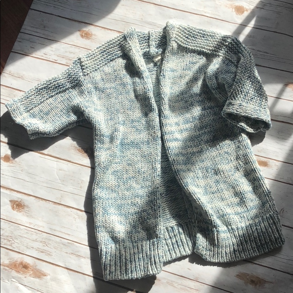 Gap can light blue marbled cardigan